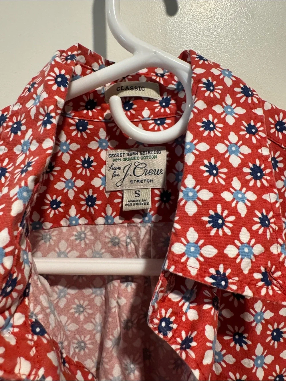 J. Crew Red Geometric Short-Sleeve Button-Down Shirt